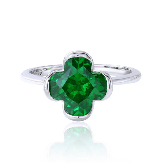 Bezel-Set Emerald Four Leaf Clover Ring in 925 Sterling Silver